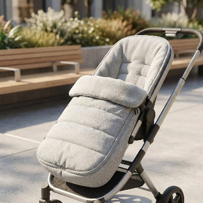 chancelière poussette gris clair intérieur doux polaire confort bébé hiver