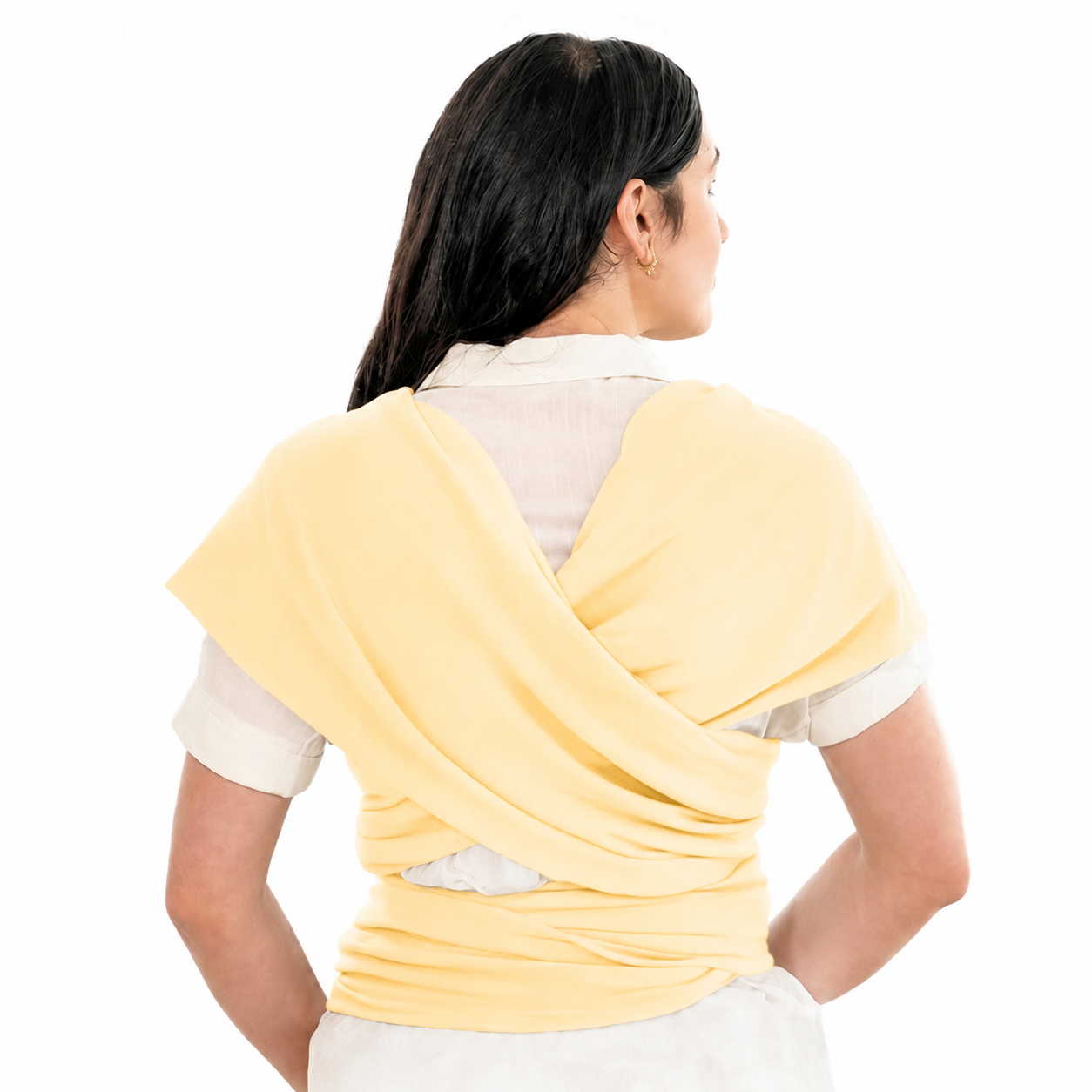 Vue_arriere_d_une_femme_avec_echarpe_de_portage_bebe