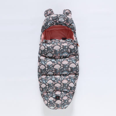 chancelière pour poussette design moderne accessoire bébé hiver confort thermique design fleuri