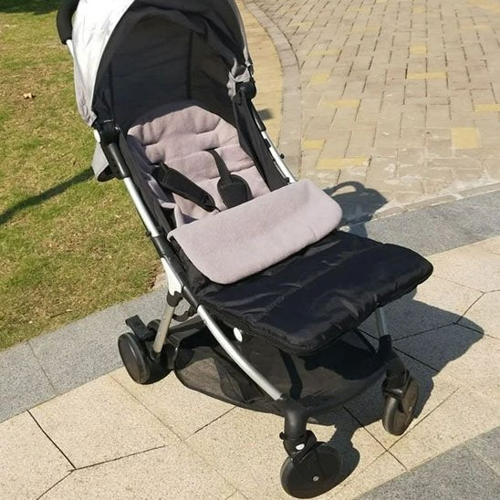 Chanceliere poussette gris imperméable et matelassée doublure intérieure confortable et installation rapide