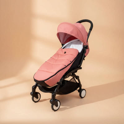 poussette chancelière rose douce chaude design moderne accessoire sortie bébé