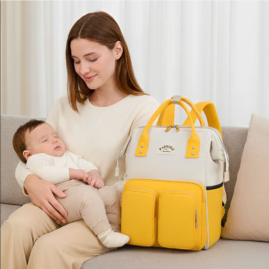 Sac à dos à langer jaune