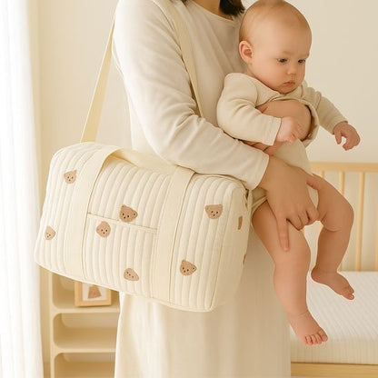 Sac-a-langer-bebe-confortable-même-en-portant-bebe-en-bras